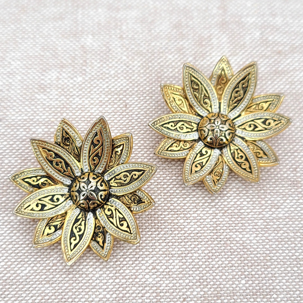Vintage Gold Tone, Damascence, Toledoware,‎ Flower, Clip-On Earrings Spain